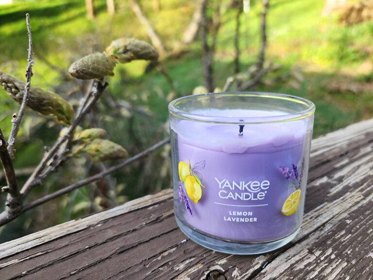 Yankee Candle Lemon Lavender Signature Tumbler - Sleep Product Review by Sleep Examiner